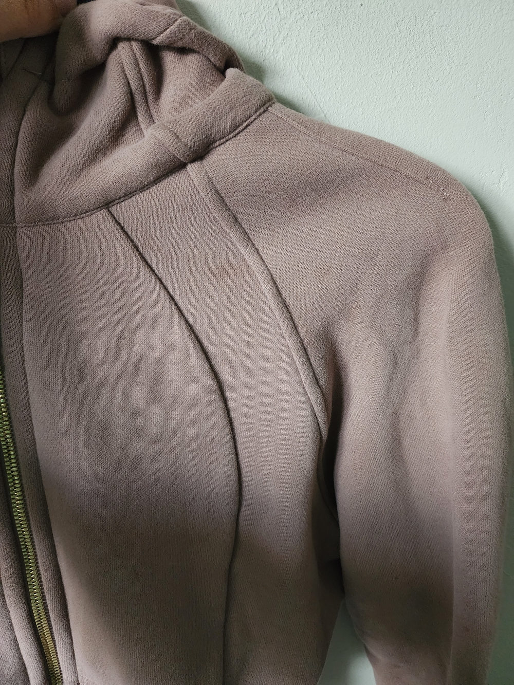 Lululemon Scuba Cropped Full-Zip Hoodie Size 6 - Picture 4 of 6